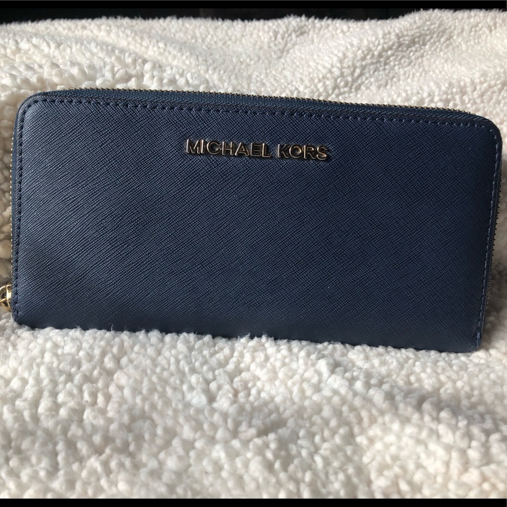 Michael Kors zip around wallet